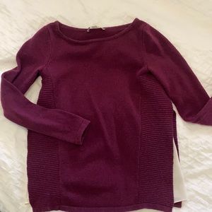 Maroon sweater